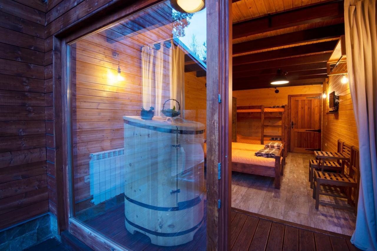 Pinus Villas Lodge With Private Jacuzzi & Phyto-Sauna Retreat Zheleznitsa Luaran gambar