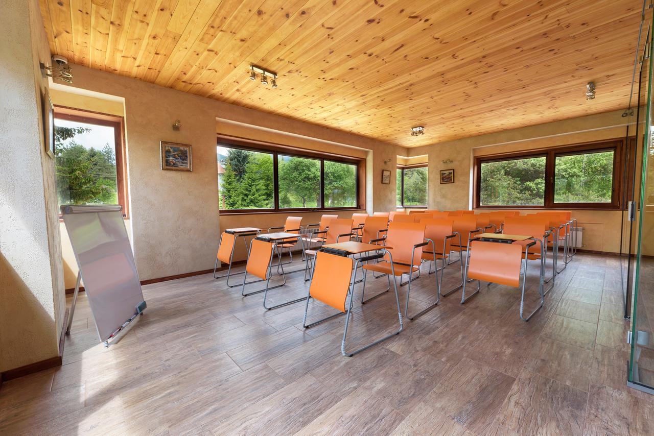 Pinus Villas Lodge With Private Jacuzzi & Phyto-Sauna Retreat Zheleznitsa Luaran gambar
